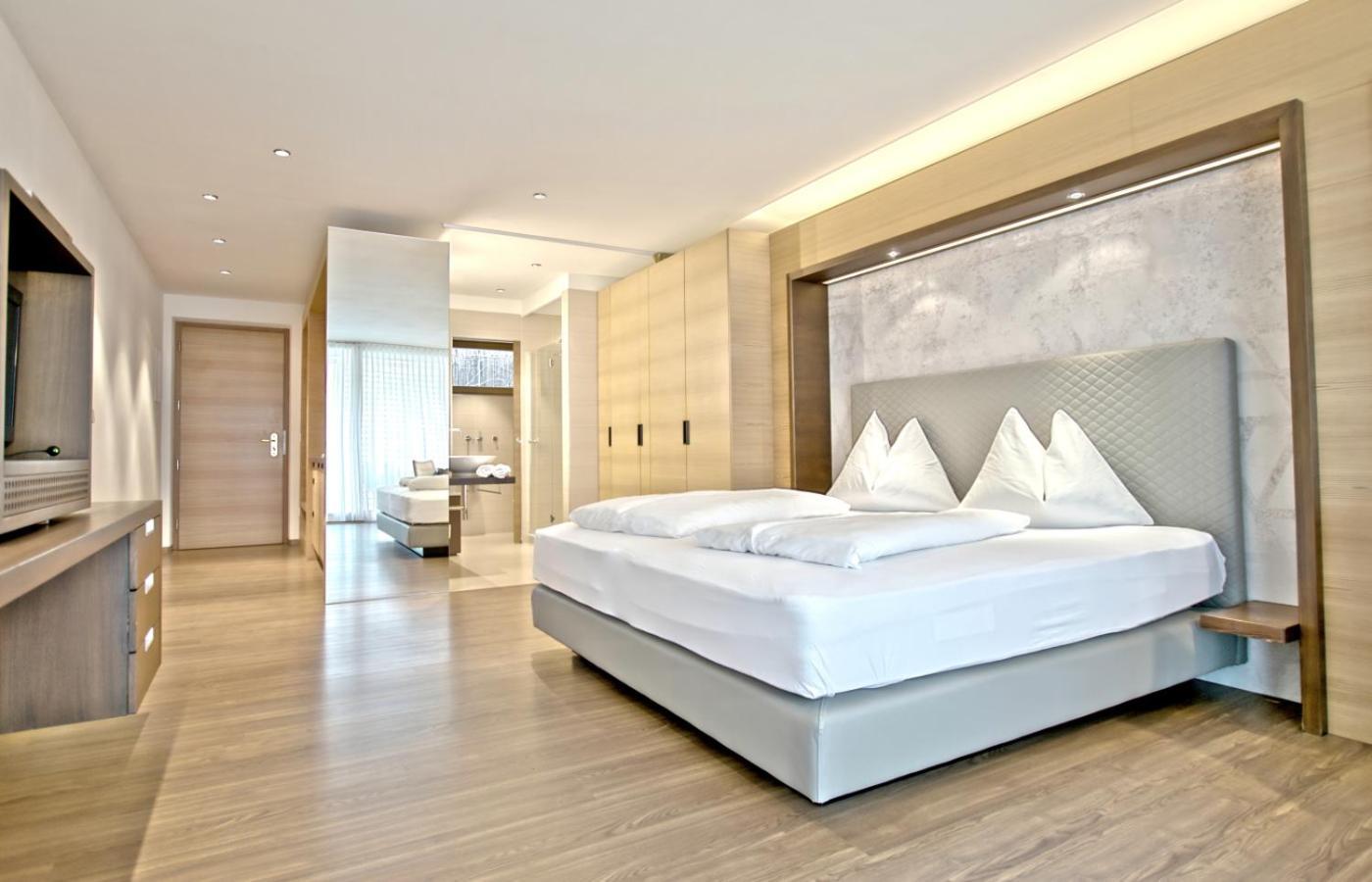 B&B Boutique Hotel Burgund Парчинес Екстериор снимка
